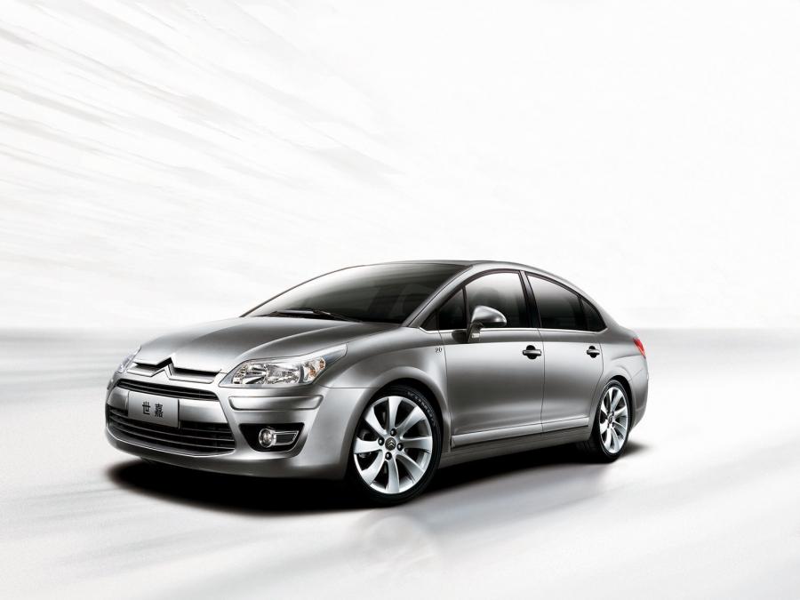  Citroen C-Quatre Sedan 2009 года  (фото 5 из 15)